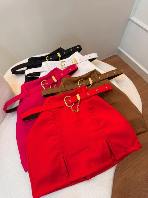 Short saia com recortes frontais | Cinto combinando | Zíper lateral | Design moderno e estruturado REF:225