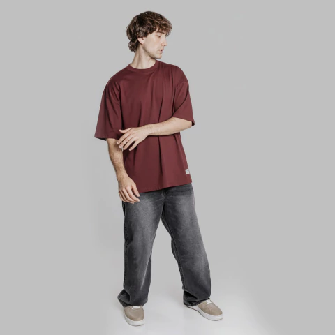 Remera Oversize Magna puesta - LessTime