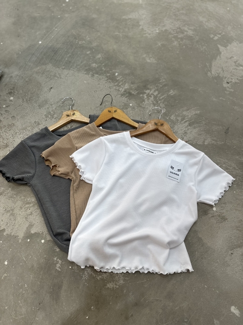Banner de la categoría Remeras y Tops
