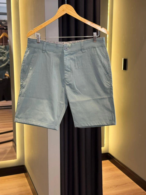 Bermuda Importada Lacoste - Verde Agua - comprar online