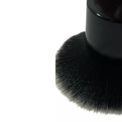 Brocha Kabuki Base Liquida Quita Polvo Pincel Maquillaje - comprar online