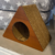 Rascador Triangulo 22cm Carton - comprar online
