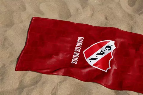 Toallon Playero Independiente - comprar online