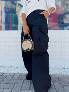 Calça Cargo - Preta na internet