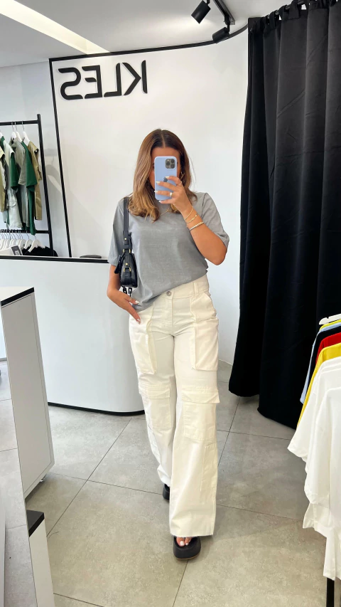 Calça Cargo Layla - Off - comprar online