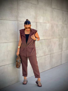 Calça Briana Alfaiataria - Marrom