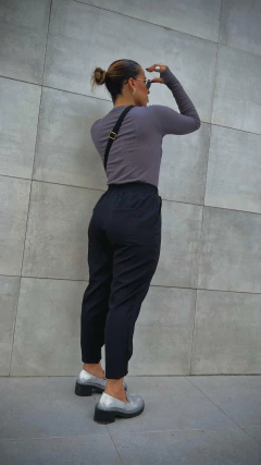 Calça Briana Alfaiataria - Preto - KLES