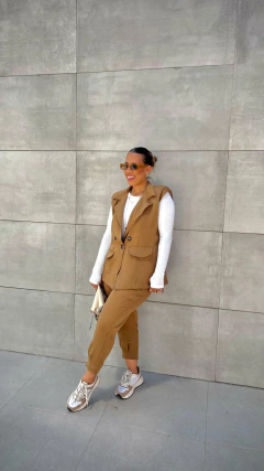 Colete Briana Alfaiataria - Camel na internet