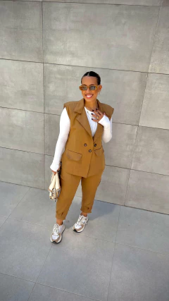 Colete Briana Alfaiataria - Camel na internet