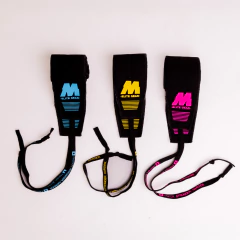 Imagen de MUÑEQUERA DE TELA AJUSTABLE PREMIUM MMEDD - AZUL