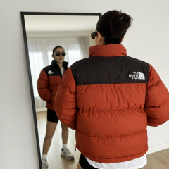 CAMPERA TNF NUPTSE LADRILLO en internet