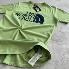 REMERA TNF OLIVA - tienda online