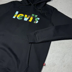 BUZO HOODIE LEVI'S CAMUFLAJE NEGRO - Elixir Indumentaria