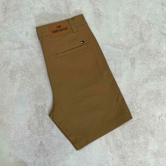 BERMUDA CHINA TOMMY MARRON - tienda online