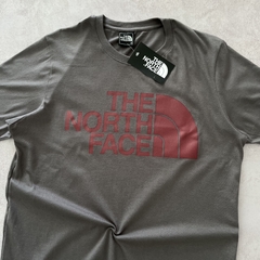 REMERA TNF GRIS HUMO - comprar online