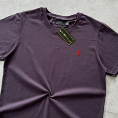 REMERA POLO CLÁSICA MORADO - comprar online