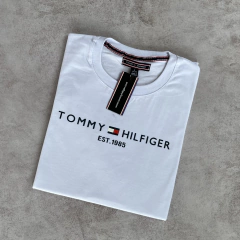 REMERA TOMMY BLANCA - tienda online