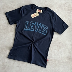 REMERA LEVI´S ESTAMPA 3D AZUL MARINO