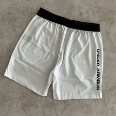 SHORT DE ENTRENAMIENTO UNDER BLANCO - Elixir Indumentaria