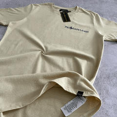 REMERA POLO MINIMAL BEIGE - Elixir Indumentaria
