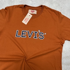 REMERA LEVI´S NEON LADRILLO - comprar online
