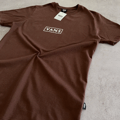 REMERA VANS BOX CHOCOLATE - Elixir Indumentaria