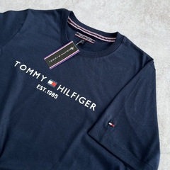 REMERA TOMMY AZUL MARINO - Elixir Indumentaria