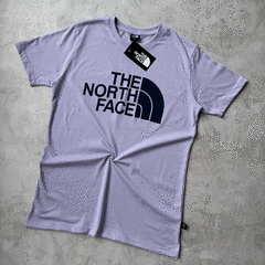 REMERA TNF LILA ESTAMPA AZUL - comprar online