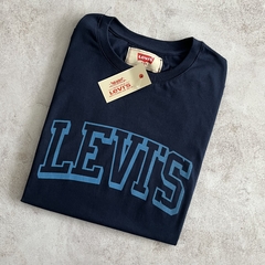 REMERA LEVI´S ESTAMPA 3D AZUL MARINO - tienda online