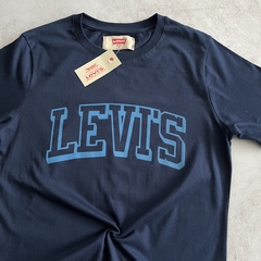 REMERA LEVI´S ESTAMPA 3D AZUL MARINO - comprar online