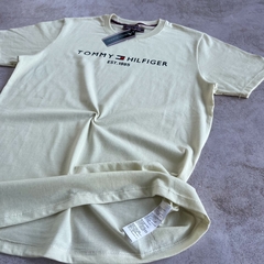 REMERA TOMMY CRUDO en internet