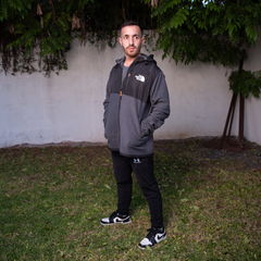 CAMPERA MICROPOLAR TNF NEGRO Y GRIS - comprar online