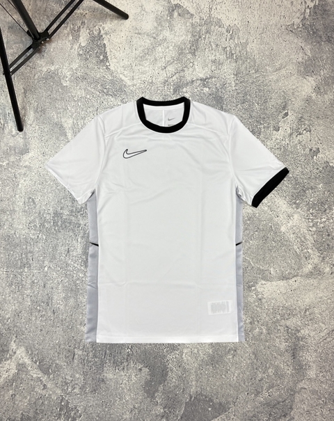 CAMISETA NIKE ACADEMY 2025 - comprar online