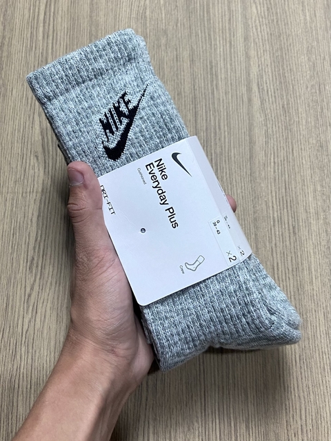 MEIA NIKE SPORTSWEAR (CANO ALTO)