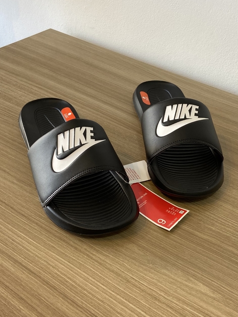 CHINELO NIKE VICTORI ONE