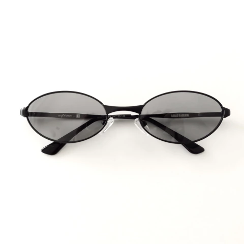 INTI / BLACK 01