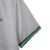 "Camisa Real Betis II 22/23" para torcedores masculinos pela Hummel. Verde com detalhes em branco e dourado, uma combinação elegante e marcante. Mostre seu apoio ao Real Betis com estilo! Garanta já a sua.