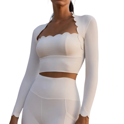 Wiskii Scallop Cropped Long Sleeve Top