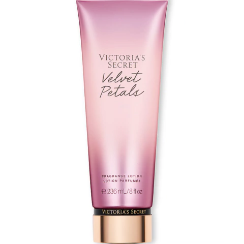 Victoria's Secrets Fragrance Lotion - Velvet Petals - 236ml