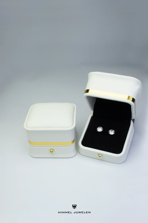 Estuche Aros White Alta Gama Joyería - comprar online