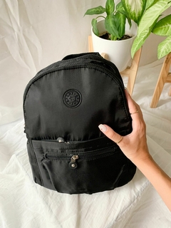 MOCHILA TIPO CONVERSE