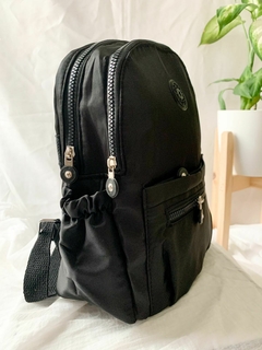 MOCHILA TIPO CONVERSE - valerys
