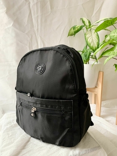 MOCHILA TIPO CONVERSE - comprar online