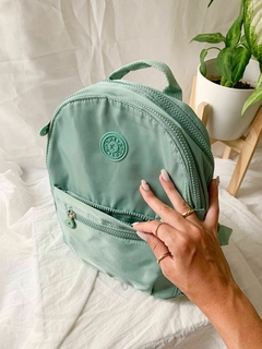 MOCHILA TIPO CONVERSE