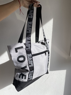 BOLSO LOVE en internet