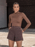 Shorts Lilian alfaiataria rebite na internet