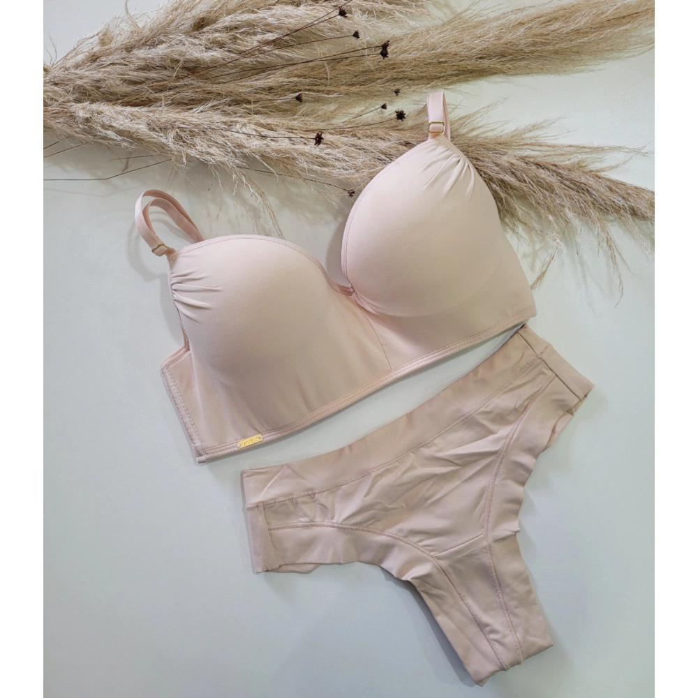 CONJUNTO EM MICROFIBRA E BASE ESPUMADA - Plus size