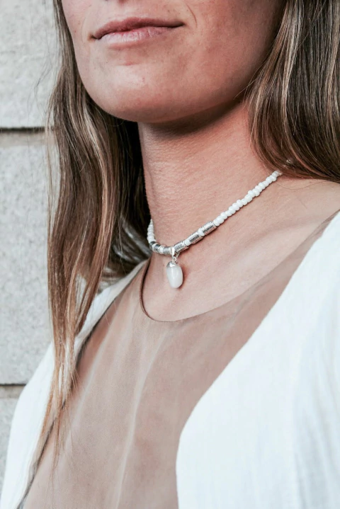 Collar Malaika Blanco - Cuarzo Blanco Rolado Plata
