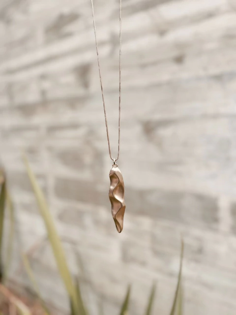 Collar Nisha - Dorado