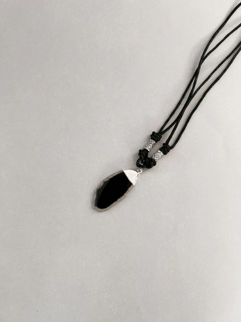 Collar VC - Plata & Hilo Negro